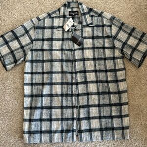 🔵 5 for $15 Stylish Men's Plaid Button Down Shirt - Black and Gray